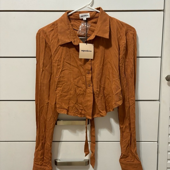 Superdown Caleb Button Down Top NWT - Picture 2 of 7